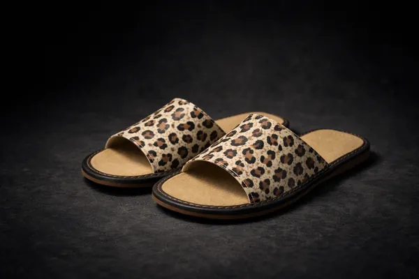 Wygodne pantofle premium